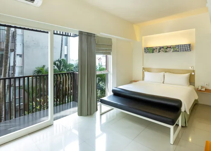 Hotel Harris & Residences Sunset Road 4*