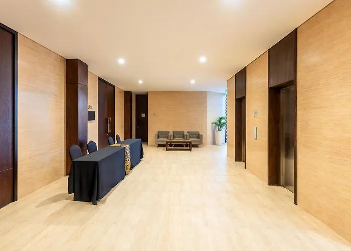 Harris Hotel&residences Sunset Road Hotel